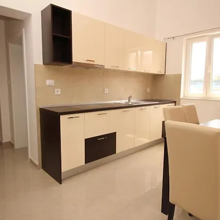 Apartament In Mit Eigenem Balkon By Interhome Baška