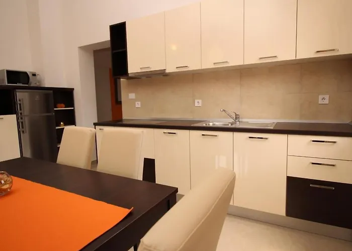 In Mit Eigenem Balkon By Interhome