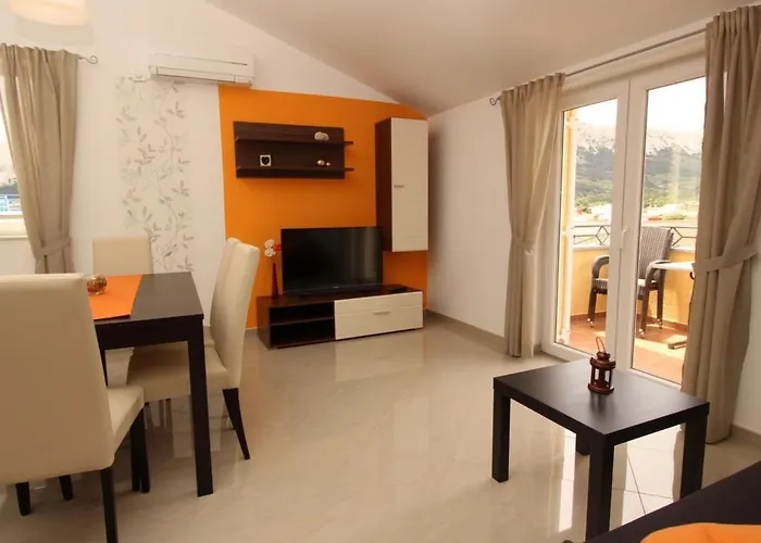 In Mit Eigenem Balkon By Interhome Apartament Baška