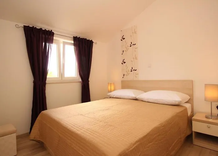 Apartament In Mit Eigenem Balkon By Interhome Baška