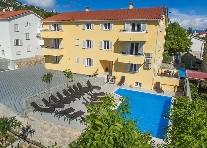 In Mit Eigenem Balkon By Interhome *