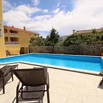 In Mit Eigenem Balkon By Interhome Διαμέρισμα *